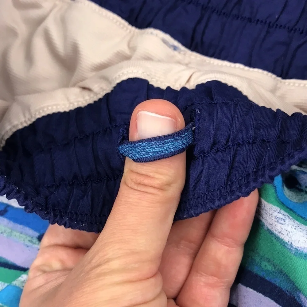 Lululemon Tracker Short III Seven Wonders Multi